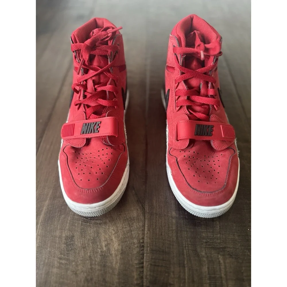 Size 10.5 - Jordan‎ Legacy 312 Toro High Top Red Basketball